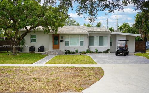 1250 Oriole Ave, Miami Springs, FL, 33166-3851 | Card Image