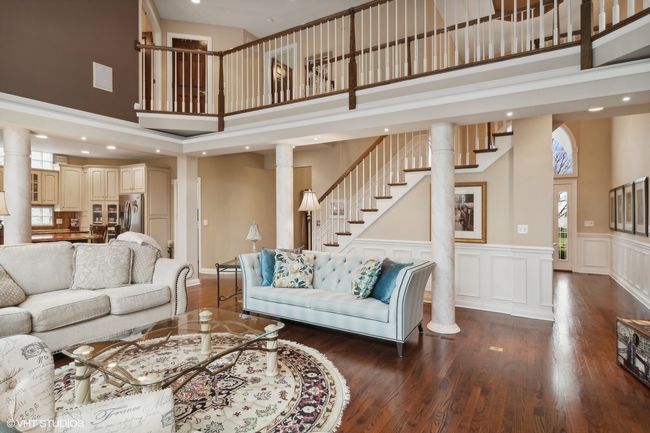 2919 Beth Ln, House other with 5 bedrooms, 4 bathrooms and 3 parking in Naperville IL | Image 8