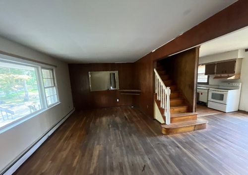 15 Gardiners Rd, Sound Beach, NY, 11789-2427 | Card Image