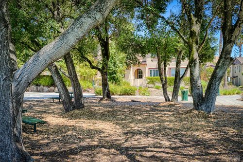 2216 Bell Flower Ln, Santa Rosa, CA, 95404 | Card Image