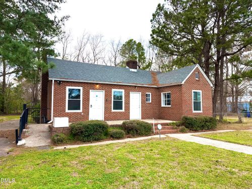 4408 Lee St, Ayden, NC, 28513-7177 | Card Image