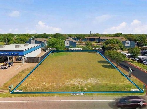 150 S J Elmer Weaver Freeway, Cedar Hill, TX, 75104 | Card Image