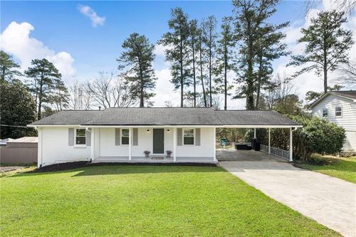 526 Concord Ln Se, Smyrna, GA, 30082-3218 | Card Image