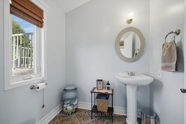 2935 Baseline Rd, House other with 5 bedrooms, 4 bathrooms and 10 parking in Saint-Pascal-Baylon ON | Image 23