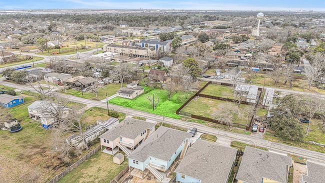 402 Bay Oaks Dr, Home with 0 bedrooms, 0 bathrooms and null parking in La Porte TX | Image 6