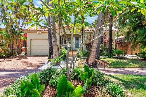 4321 Post Ave, Miami Beach, FL, 33140-3011 | Card Image