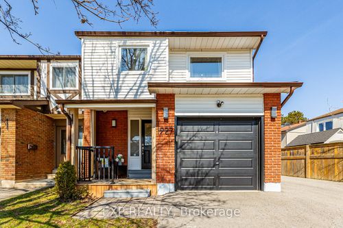 1927 Memory Lane, Pickering, ON, L1V2T9 | Card Image