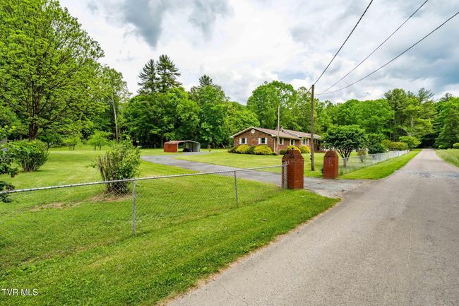 1867 Gentry Creek Rd, House other with 3 bedrooms, 2 bathrooms and null parking in Laurel Bloomery TN | Image 10