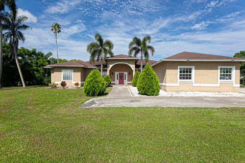 173 S Greenstar Ave, Pahokee, FL, 33476-1423 | Card Image
