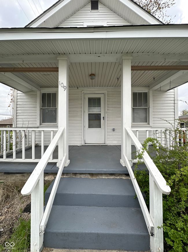 109 N Washington St, House other with 3 bedrooms, 1 bathrooms and null parking in Bainbridge IN | Image 4
