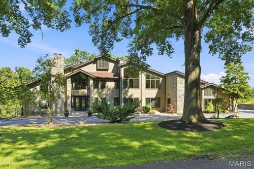 1212 Walnut Hill Farm Dr, Chesterfield, MO, 63005-4524 | Card Image