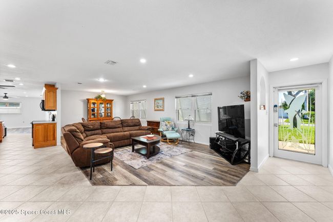 Looking into family room | Image 10