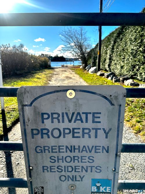 16 Green Ave, Pawcatuck, CT, 06379-2004 | Card Image