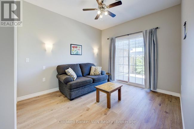 103 Broomers Crescent, Townhouse with 2 bedrooms, 2 bathrooms and 3 parking in Wellington North (Mount Forest) ON | Image 24