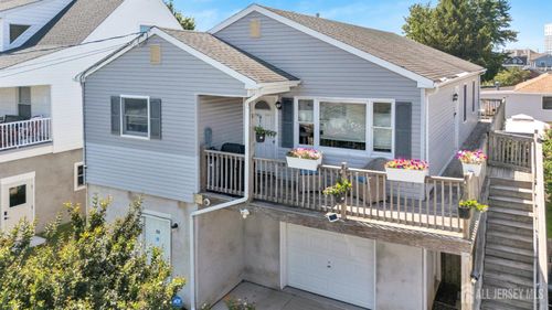 23 Seaview Ave, Keansburg, NJ, 07734-1225 | Card Image