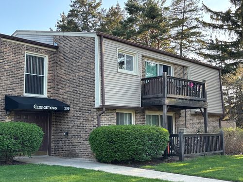 102-239 W Cornell Ave, Palatine, IL, 60067-8632 | Card Image