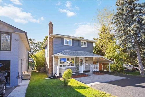 1057 King St E, Oshawa, ON, L1H1H6 | Card Image