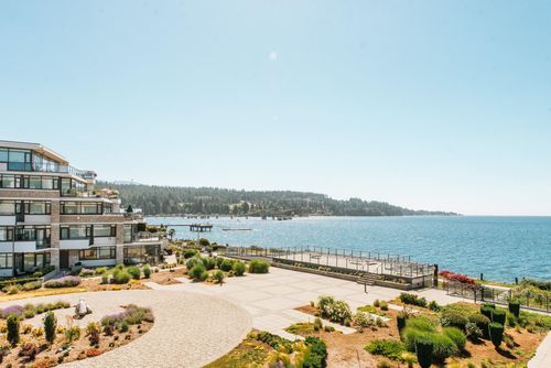 403-5725 Teredo St, Sechelt, BC, V7Z0J7 | Card Image