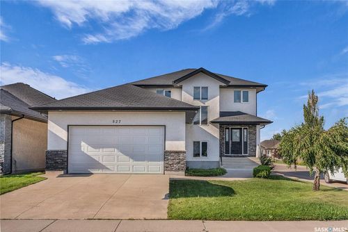 527 Shepherd Cres, Saskatoon, SK, S7W0B3 | Card Image