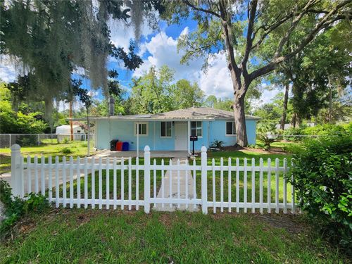 1014 10th Pl, GAINESVILLE, FL, 32601-4533 | Card Image
