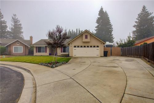 12088 Combine Ct, Waterford, CA, 95386-9423 | Card Image
