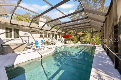 27 White Oaks Cir, Bluffton, SC, 29910-5700 | Card Image