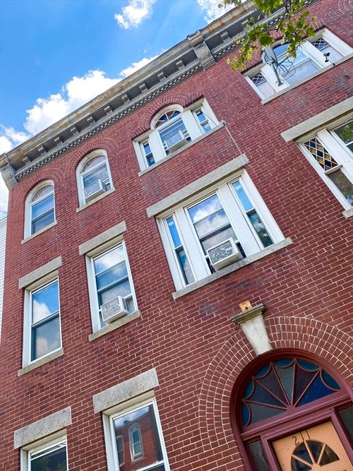 2-211 Chelsea, Boston, MA, 02128 | Card Image