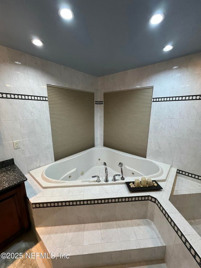 Master Bath | Image 33