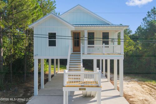 302 Terrace Avenue, Waveland, MS, 39576 | Card Image