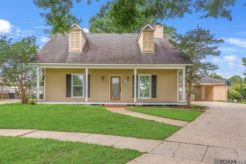 4110 Country Glen Dr, Baton Rouge, LA, 70816-4958 | Card Image