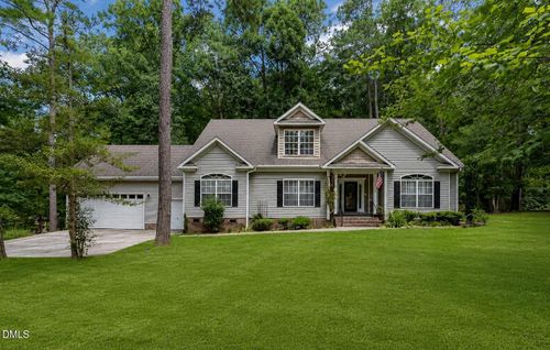 6086 Dunes Dr, Sanford, NC, 27332-7302 | Card Image