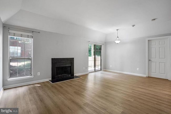 APT-701 - 3906 Penderview Dr, Condo with 2 bedrooms, 2 bathrooms and null parking in FAIRFAX VA | Image 6