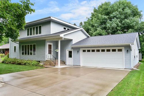 1314 Parkview Ave, Winona, MN, 55987-5341 | Card Image