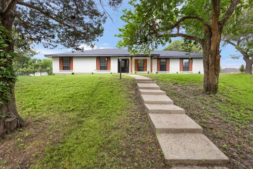 102 Pecan Ln, Oak Leaf, TX, 75154-3835 | Card Image