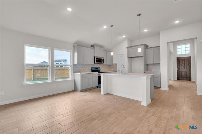 623 Waylon Cir, House other with 3 bedrooms, 2 bathrooms and null parking in Killeen TX | Image 12