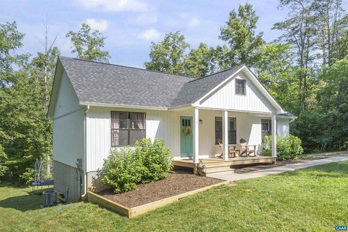 6516 Esmont Rd, KEENE, VA, 22946-1704 | Card Image