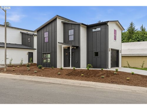 230 Glengate St, Cathlamet, WA, 98612-9595 | Card Image