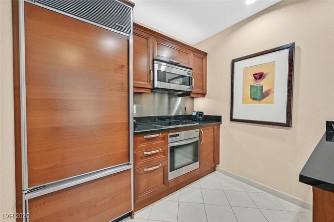 Dining area | Image 19