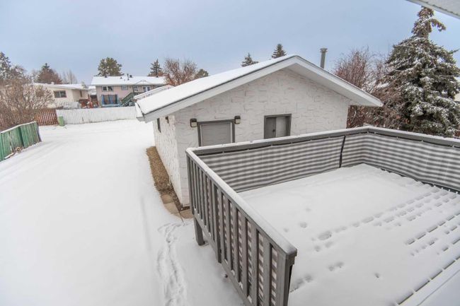 28 Neal Close, Home with 3 bedrooms, 2 bathrooms and 3 parking in Red Deer AB | Image 23