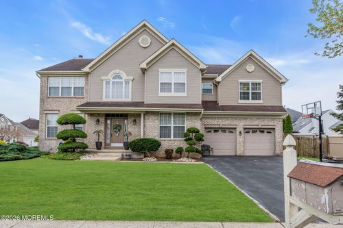 68 Brent Dr, Howell, NJ, 07731-8924 | Card Image