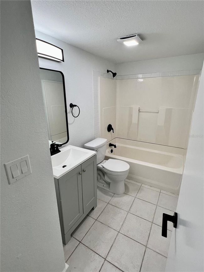 B101 - 146 Boundary Blvd, Condo with 2 bedrooms, 2 bathrooms and null parking in Rotonda West FL | Image 11