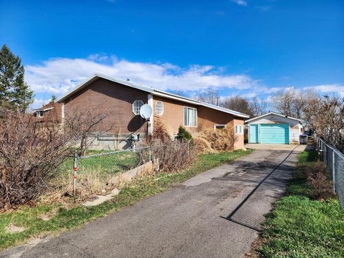 234 49 Ave E, Claresholm, AB, T0L0T0 | Card Image