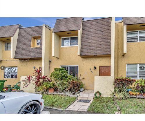 5624 Blueberry Ct, Lauderhill, FL, 33313-3070 | Card Image