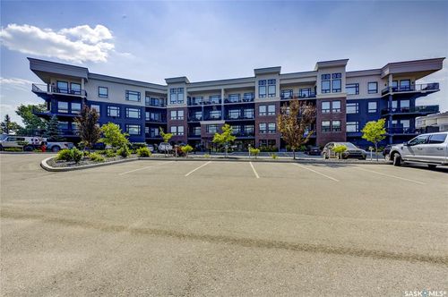 208-404 Cartwright St, Saskatoon, SK, S7T0W6 | Card Image