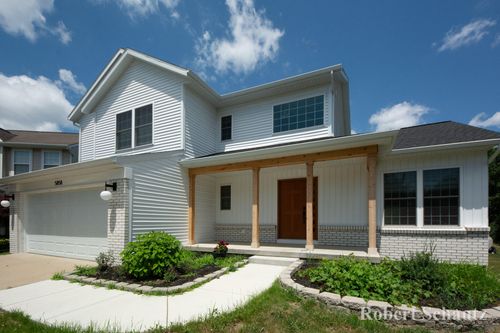 5858 Timberlake Dr, Grand Rapids, MI, 49512-9201 | Card Image