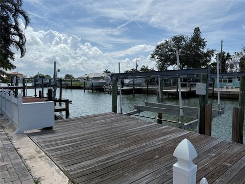 325 E Madeira Ave, MADEIRA BEACH, FL, 33708-2019 | Card Image