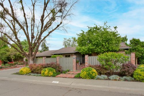 1018 Plum Ln, Davis, CA, 95616-3223 | Card Image
