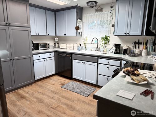 10 Danielle Ct, Sequim, WA, 98382-8228 | Card Image