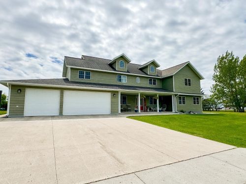 310 7th Street Sw, Roseau, MN, 56751 | Card Image