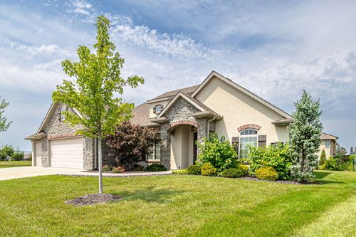 6401 Cobble Creek Dr, COLUMBIA, MO, 65201-2936 | Card Image